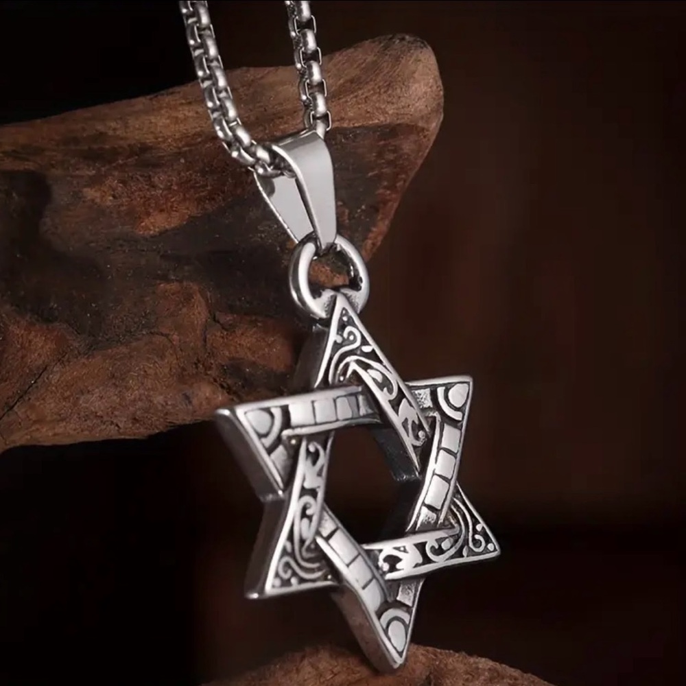 NWT Silver Star of David Men's Stainless Steel Star pendant with chain Necklace